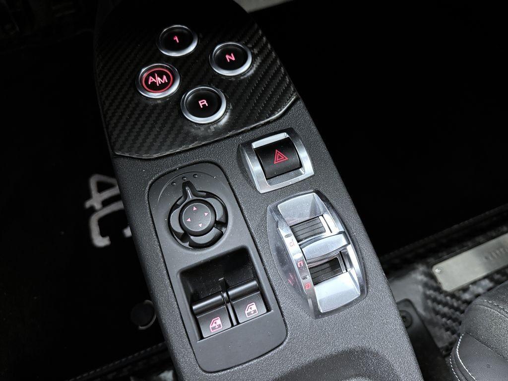 Alfa Romeo 4C 1,8 16V TBI TCT 240k LAUNCH EDITION, reg. 04/2014