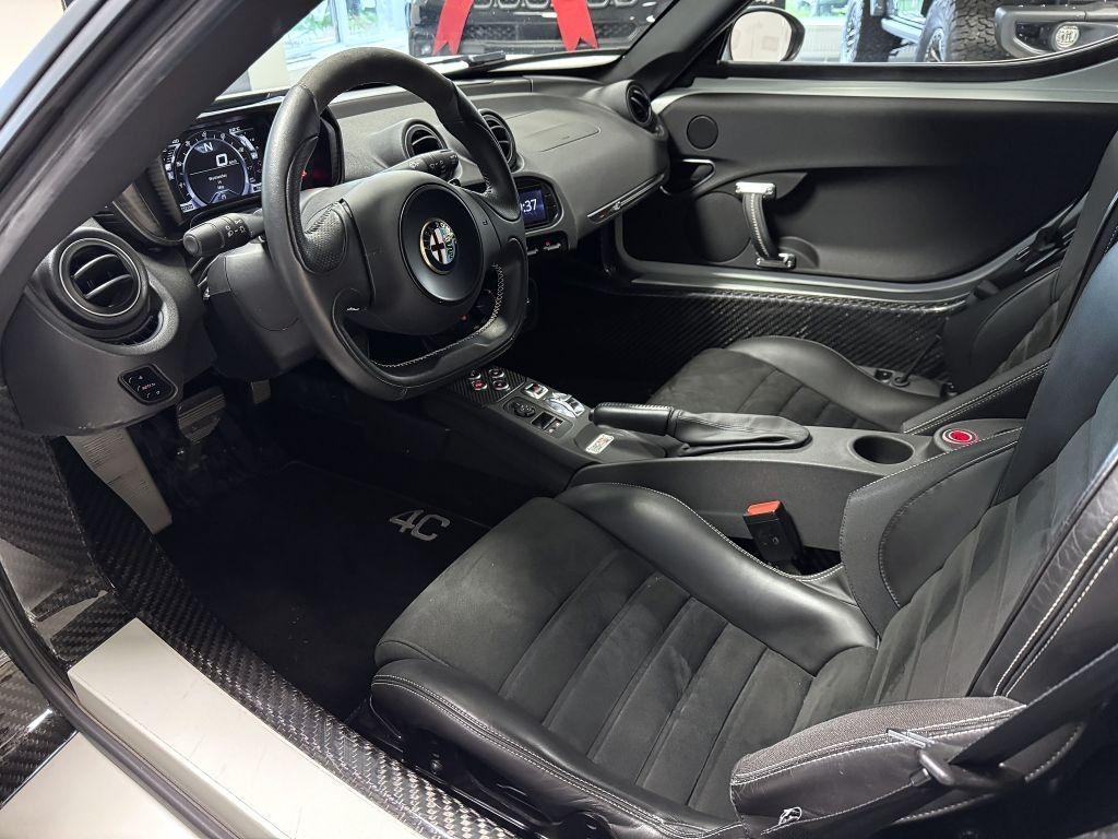 Alfa Romeo 4C 1,8 16V TBI TCT 240k LAUNCH EDITION, reg. 04/2014