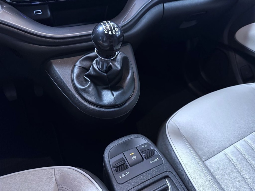 Fiat 500 Hybrid 1.0 BSG 65k MT La Prima *672*