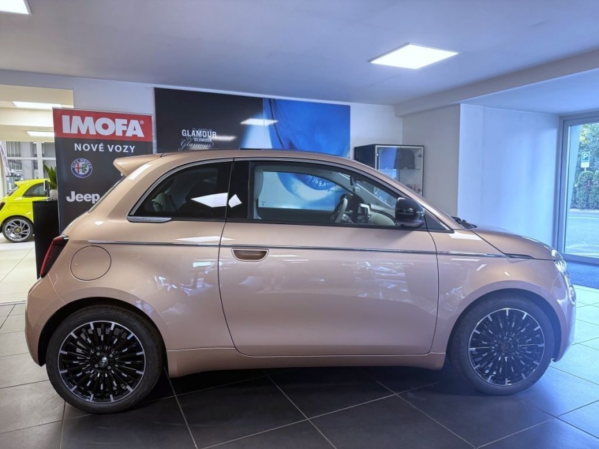 Fiat 500 Hybrid 1.0 BSG 65k MT La Prima *672*