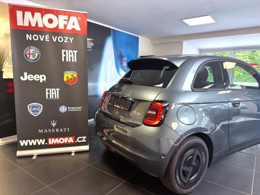 Fiat 500e BEV Giorgio Armani 320km 42 kWh 118k *231*