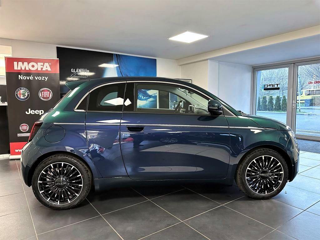 Fiat osobní 500e BEV Icon 3+1 320km 42 kWh 118k *330* k
