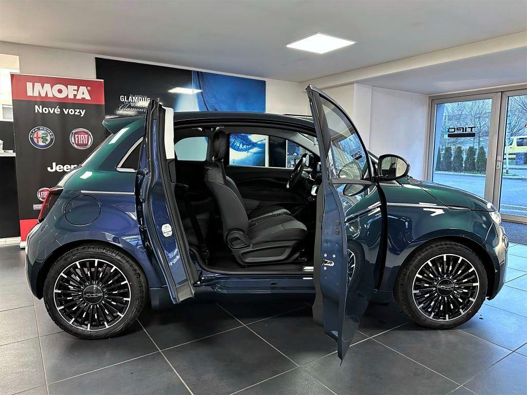 Fiat osobní 500e BEV Icon 3+1 320km 42 kWh 118k *330* k