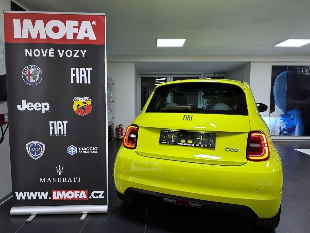 Fiat osobní 500e BEV La Prima 3+1 320km 42 kWh 118k *076*