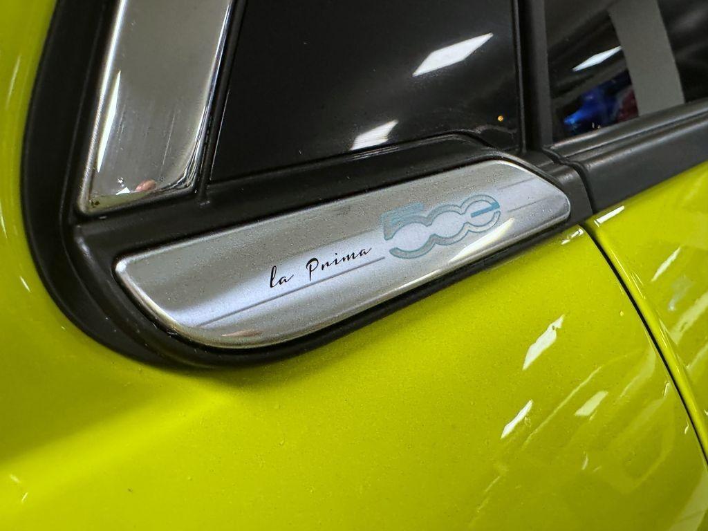 Fiat osobní 500e BEV La Prima 3+1 320km 42 kWh 118k *076*
