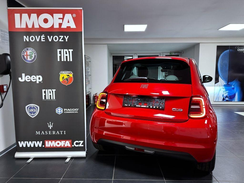 Fiat osobní 500e BEV La Prima 320km 42 kWh 118k *264*