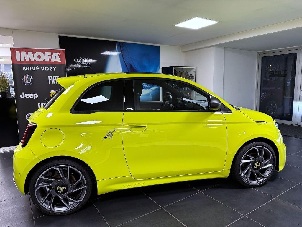 Abarth 500e HB 155k Turismo *355*