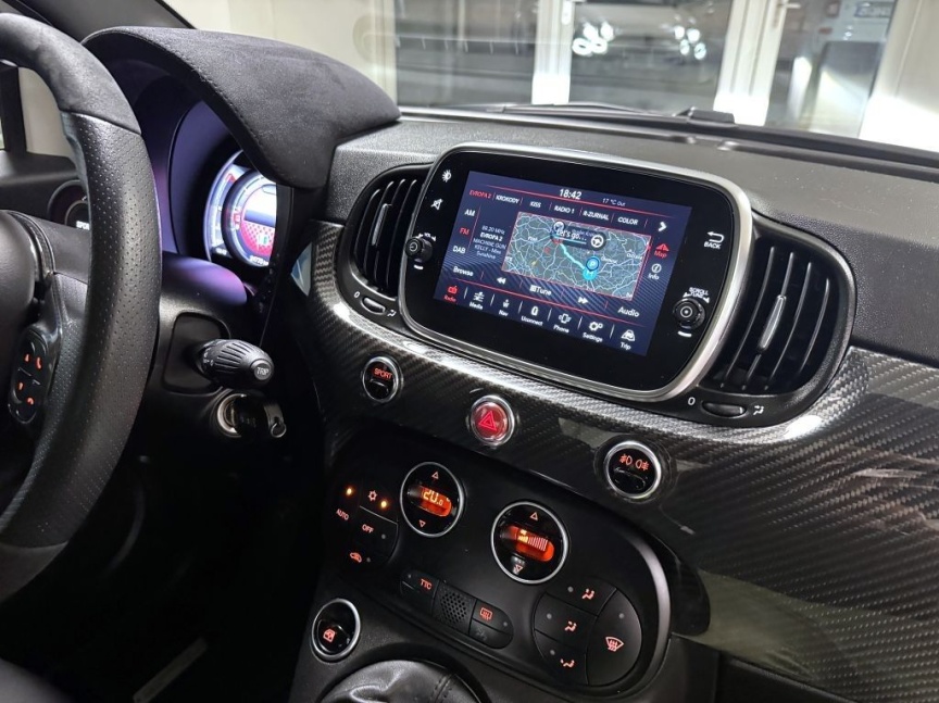 Abarth 595 1.4 T-Jet 180k MT Esseesse