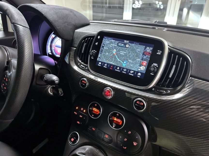 Abarth 595 1.4 T-Jet 180k MT Esseesse