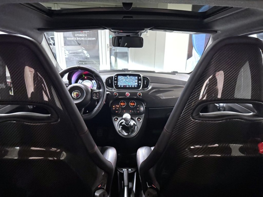 Abarth 595 1.4 T-Jet 180k MT Esseesse