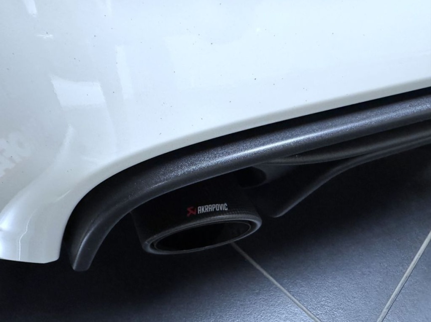 Abarth 595 1.4 T-Jet 180k MT Esseesse