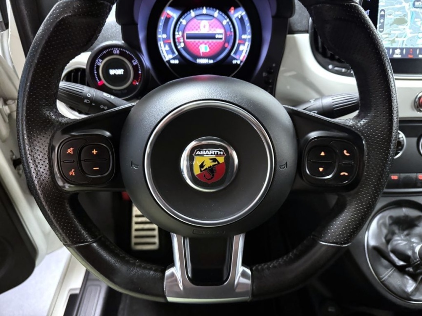 Abarth 595C 1.4 Turbo T-Jet 145k MT