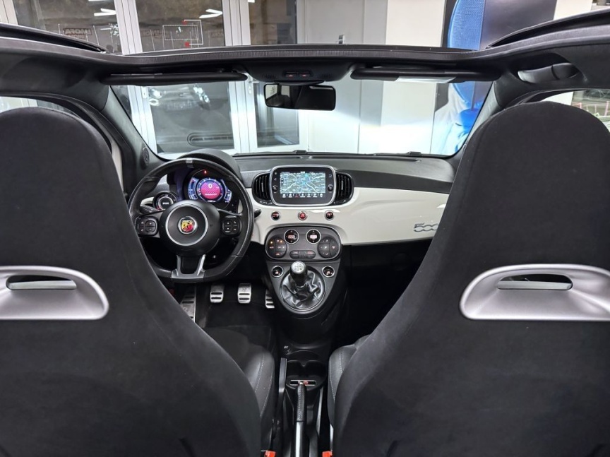 Abarth 595C 1.4 Turbo T-Jet 145k MT