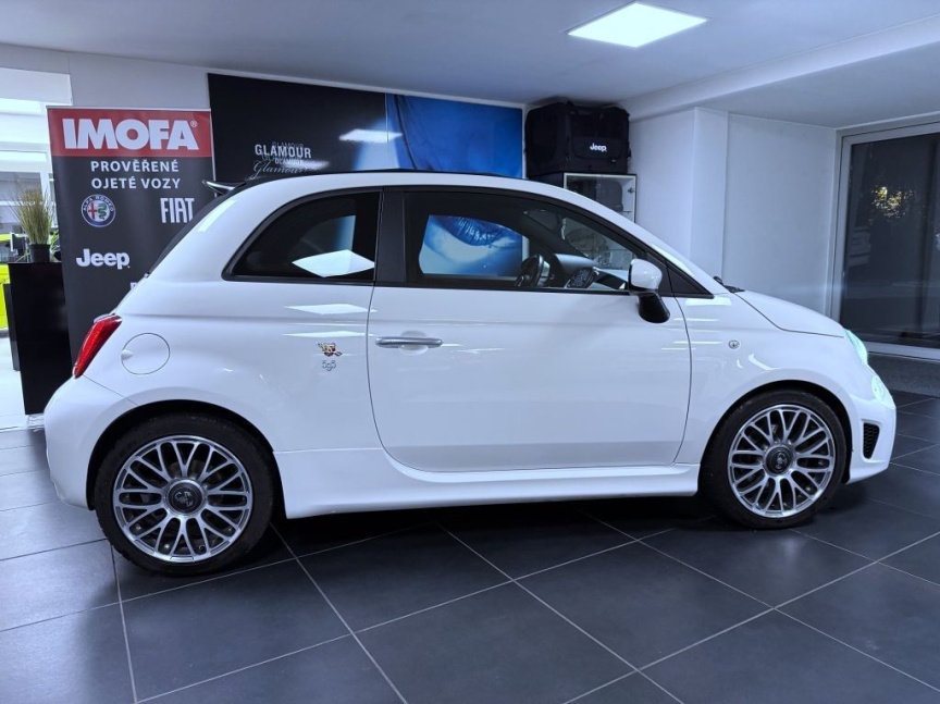 Abarth 595C 1.4 Turbo T-Jet 145k MT