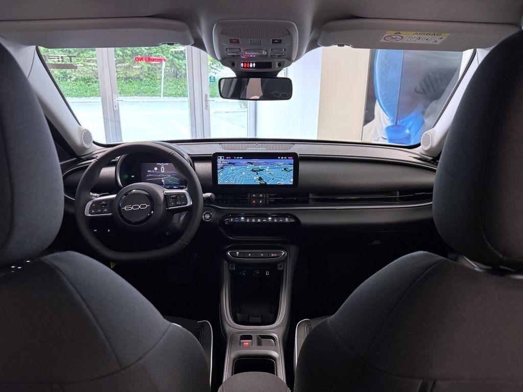 Fiat osobní 600 1.2 Turbo Hybrid 100k MHEV eDCT6 *302* e
