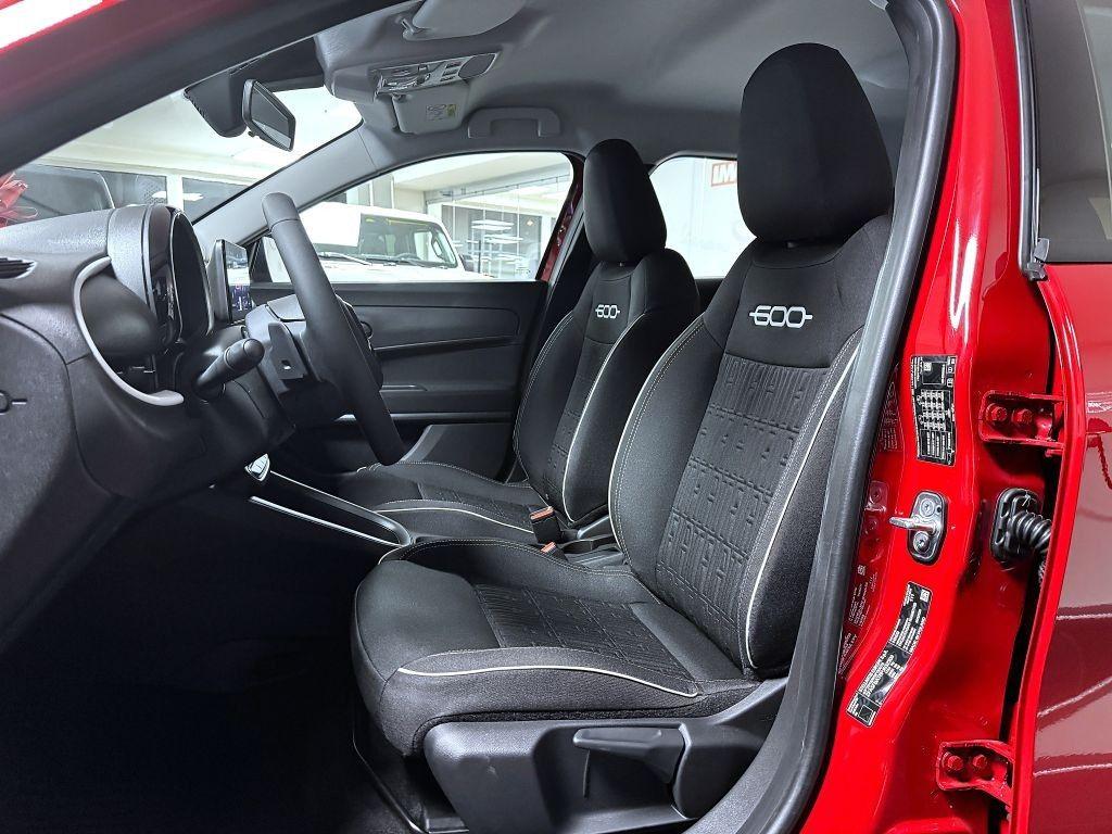 Fiat osobní 600 1.2 Turbo Hybrid 100k MHEV eDCT6 *309*