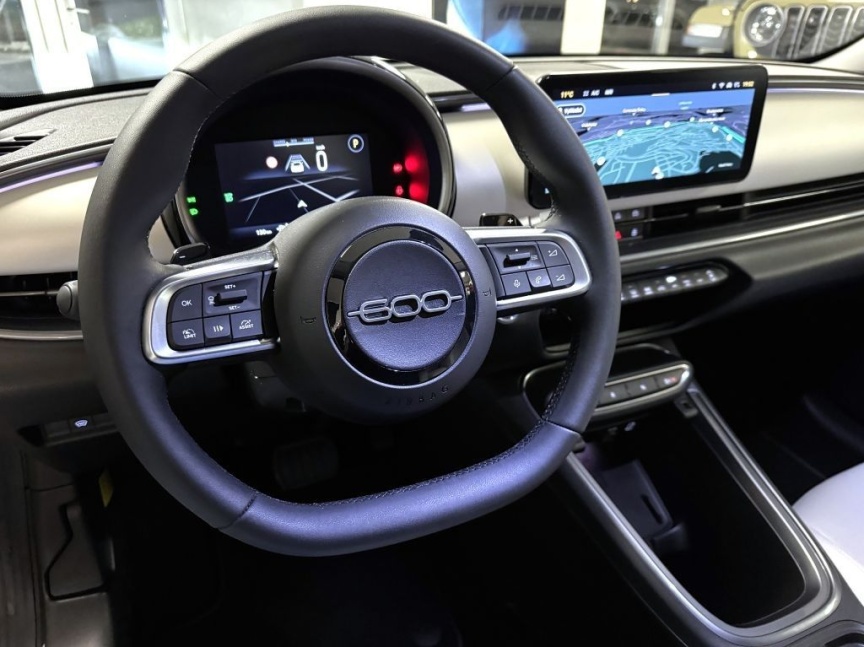 Fiat 600 1.2 Turbo Hybrid 100k MHEV eDCT6 La Prima