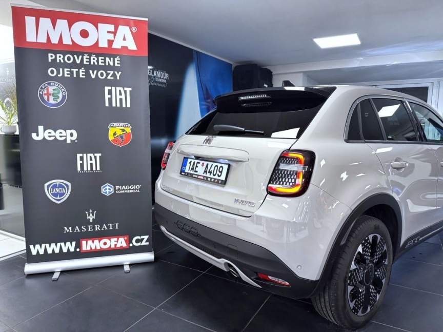 Fiat 600 1.2 Turbo Hybrid 100k MHEV eDCT6 La Prima