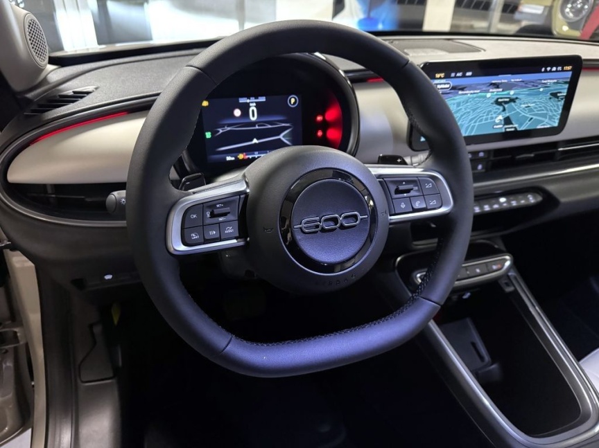 Fiat 600 1.2 Turbo Hybrid 145k MHEV eDCT6 La Prima *251* e