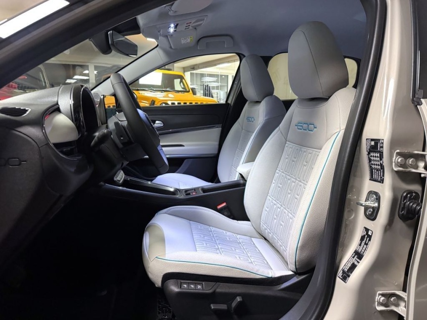 Fiat 600 1.2 Turbo Hybrid 145k MHEV eDCT6 La Prima *251* e