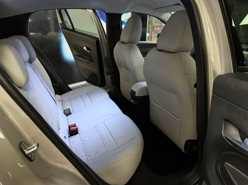 Fiat 600 1.2 Turbo Hybrid 145k MHEV eDCT6 La Prima *251* e