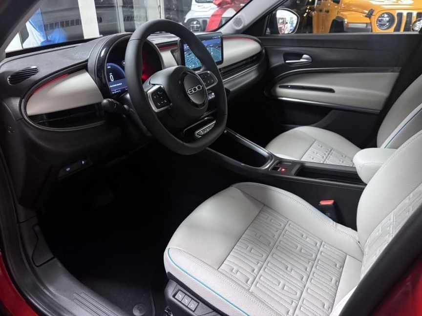 Fiat 600 1.2 Turbo Hybrid 145k MHEV eDCT6 La Prima *547*