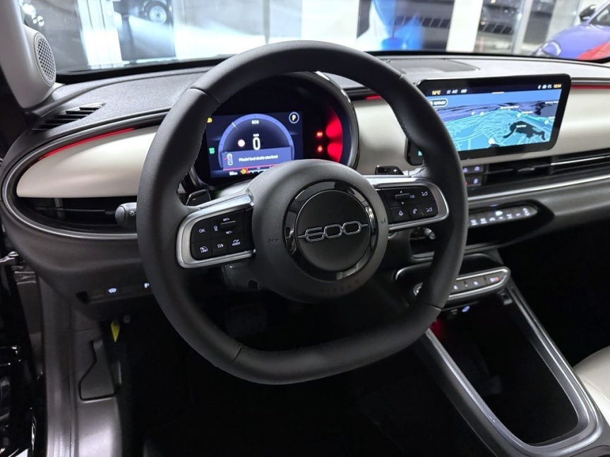 Fiat 600 1.2 Turbo Hybrid 145k MHEV eDCT6 La Prima *792* e