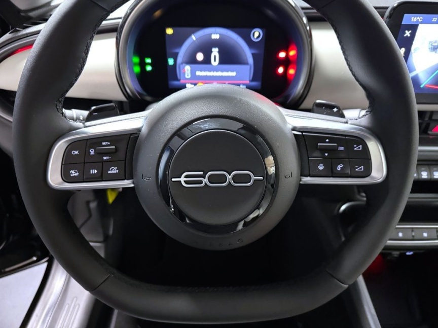 Fiat 600 1.2 Turbo Hybrid 145k MHEV eDCT6 La Prima *792* e