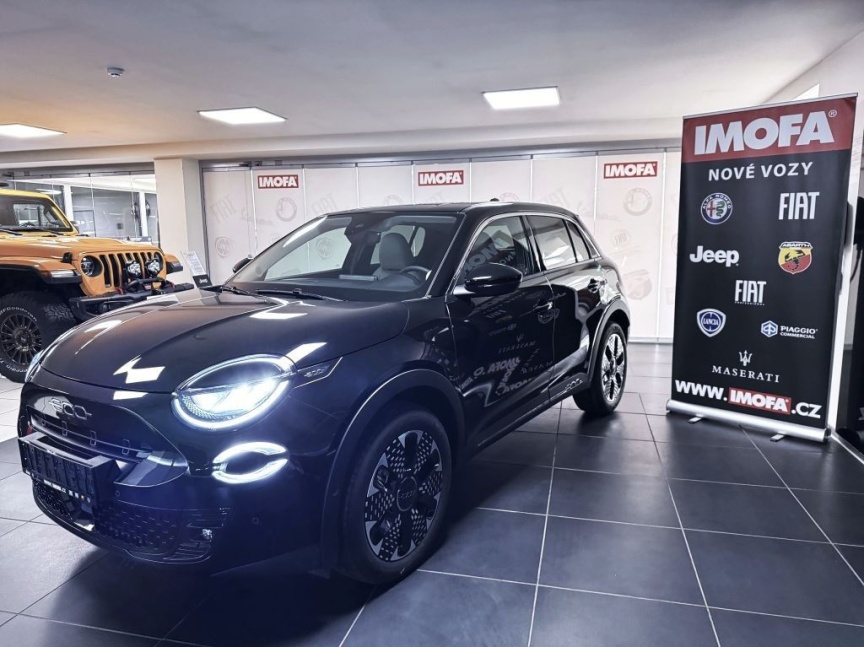 Fiat 600 1.2 Turbo Hybrid 145k MHEV eDCT6 La Prima *792* e