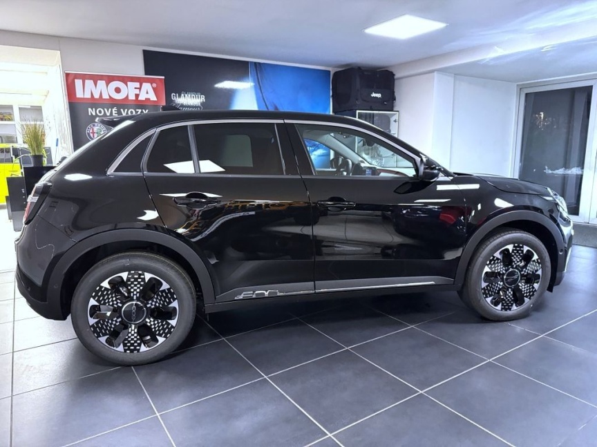 Fiat 600 1.2 Turbo Hybrid 145k MHEV eDCT6 La Prima *792* e