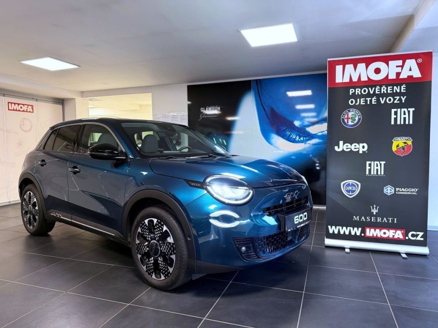 Fiat 600 1.2 Turbo Hybrid 145k MHEV eDCT6 La Prima B312