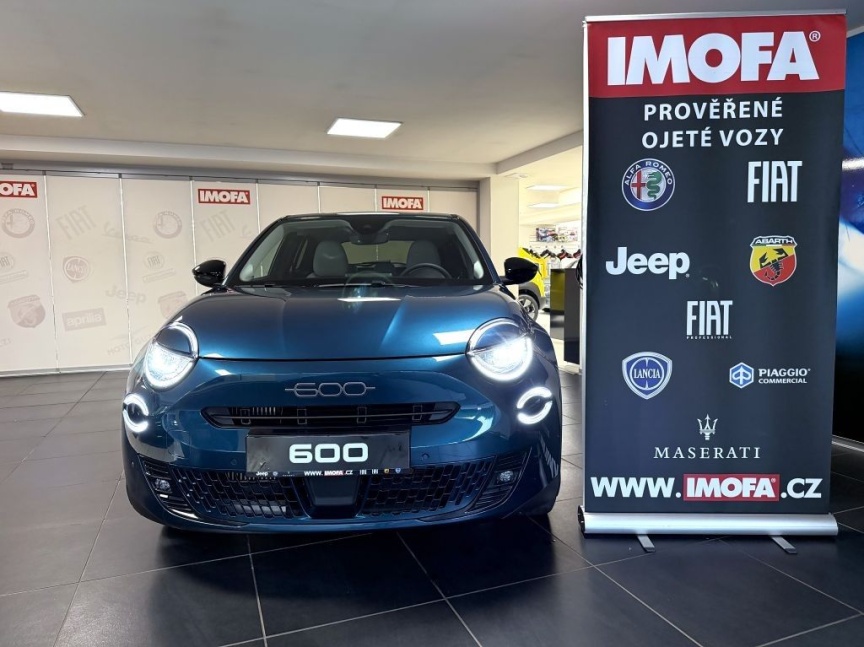 Fiat 600 1.2 Turbo Hybrid 145k MHEV eDCT6 La Prima B312