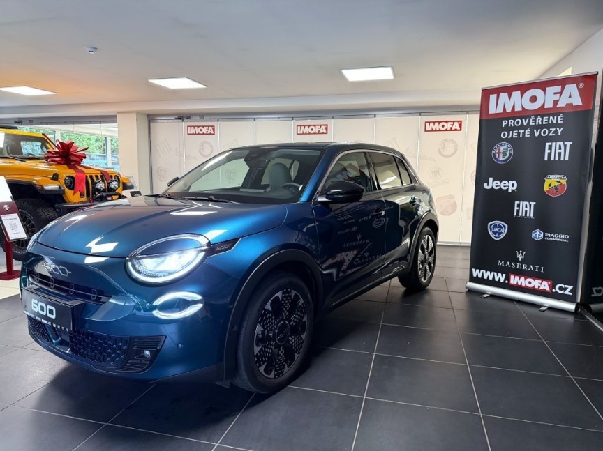 Fiat 600 1.2 Turbo Hybrid 145k MHEV eDCT6 La Prima B312