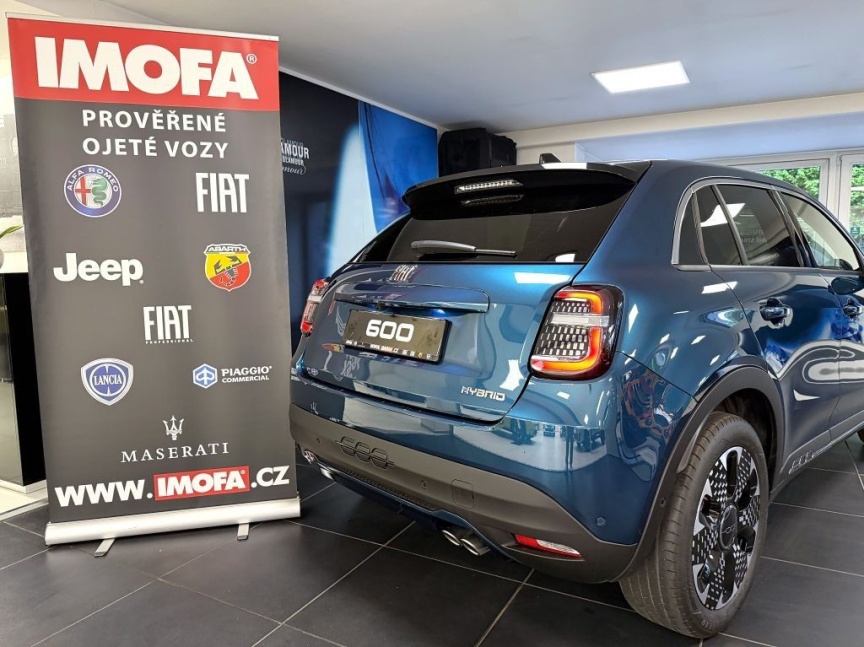 Fiat 600 1.2 Turbo Hybrid 145k MHEV eDCT6 La Prima B312