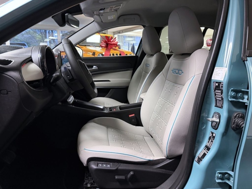 Fiat 600 1.2 Turbo Hybrid 145k MHEV eDCT6 La Prima B390