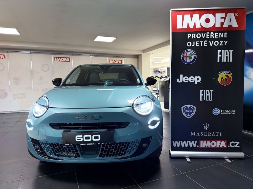 Fiat 600 1.2 Turbo Hybrid 145k MHEV eDCT6 La Prima C057