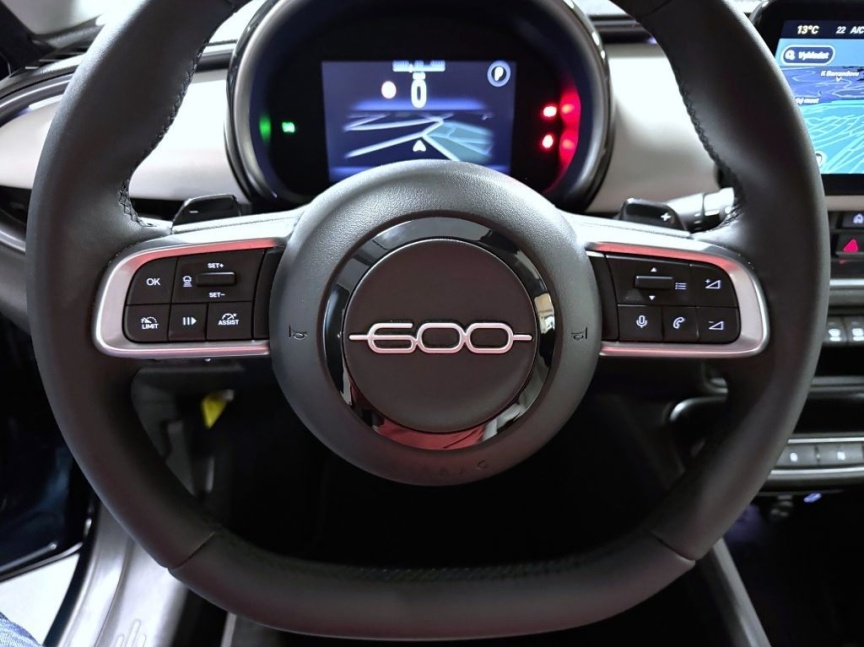 Fiat 600 1.2 Turbo Hybrid 145k MHEV eDCT6 La Prima