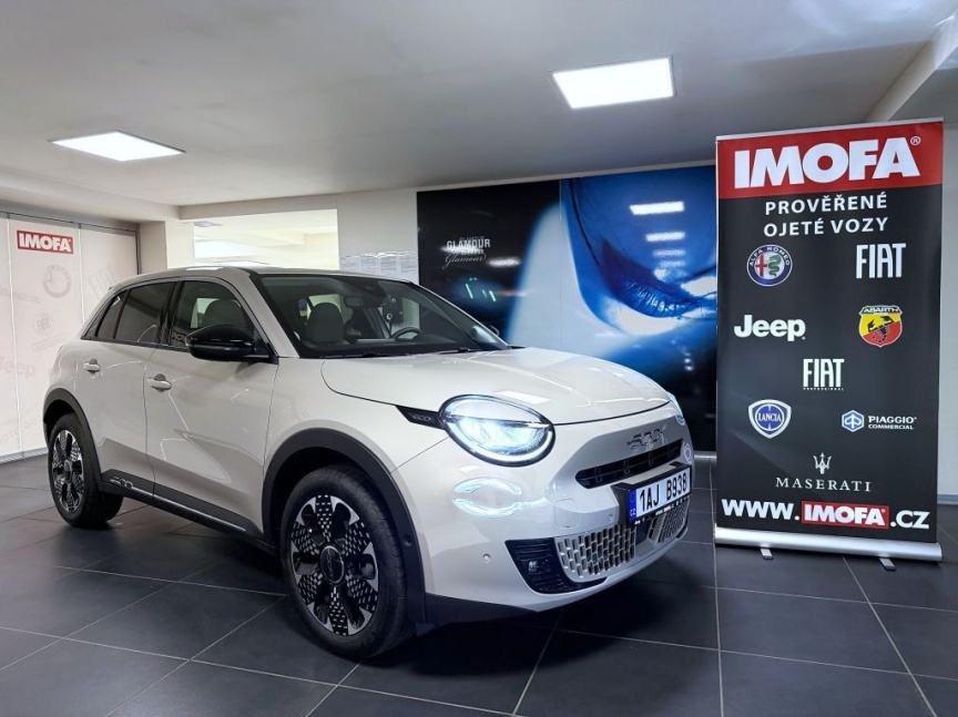 Fiat 600 1.2 Turbo Hybrid 145k MHEV eDCT6 La Prima