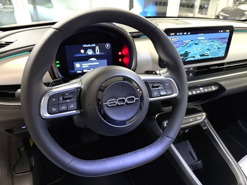 Fiat 600 1.2 Turbo Hybrid 145k MHEV eDCT6 La Prima