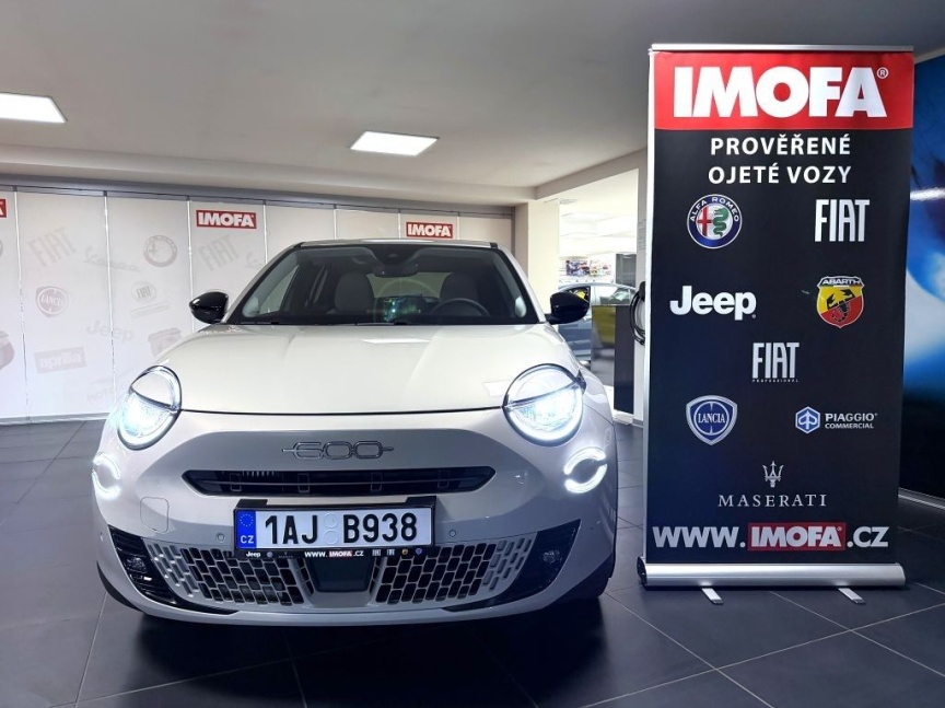 Fiat 600 1.2 Turbo Hybrid 145k MHEV eDCT6 La Prima
