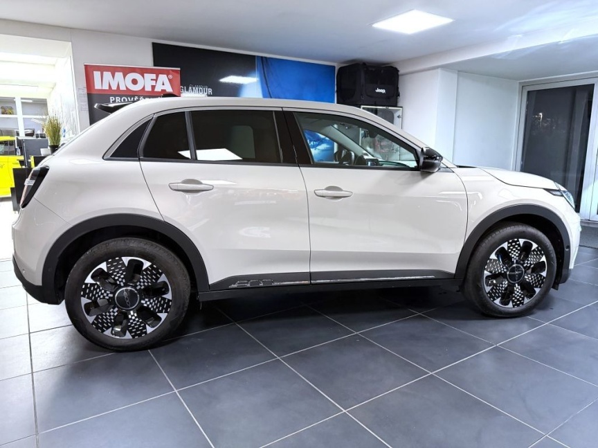 Fiat 600 1.2 Turbo Hybrid 145k MHEV eDCT6 La Prima