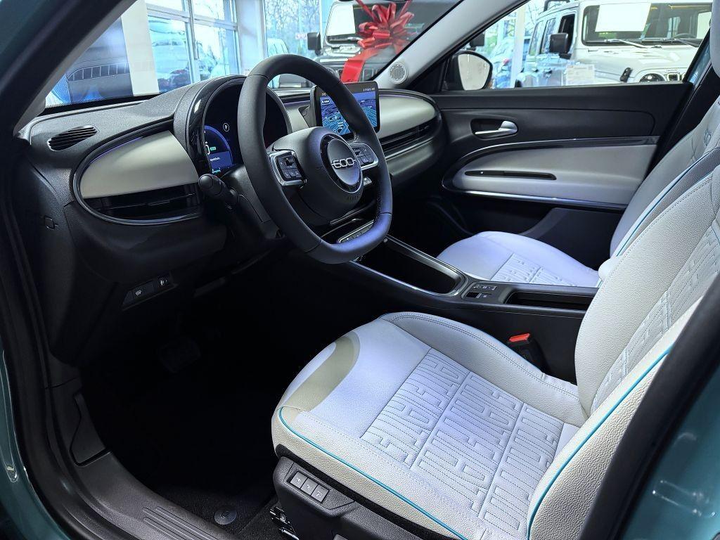 Fiat osobní 600e BEV 54 kWh 156k La Prima *935*