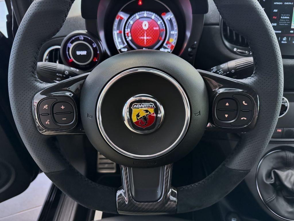 Abarth 695 1.4 Turbo T-Jet 180k MT 75th Anniversario *630*