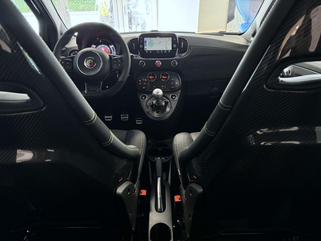 Abarth 695 1.4 Turbo T-Jet 180k MT 75th Anniversario *630*