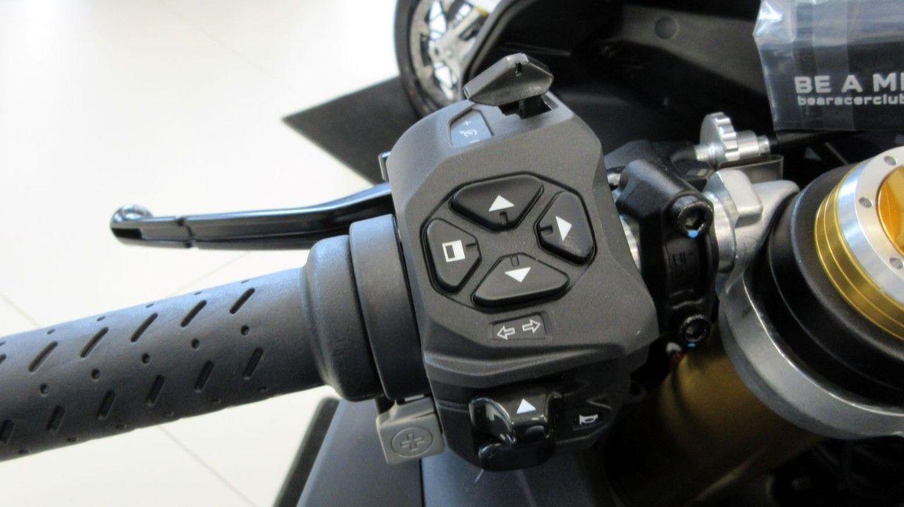 Aprilia RSV4 1100 FACTORY MY25