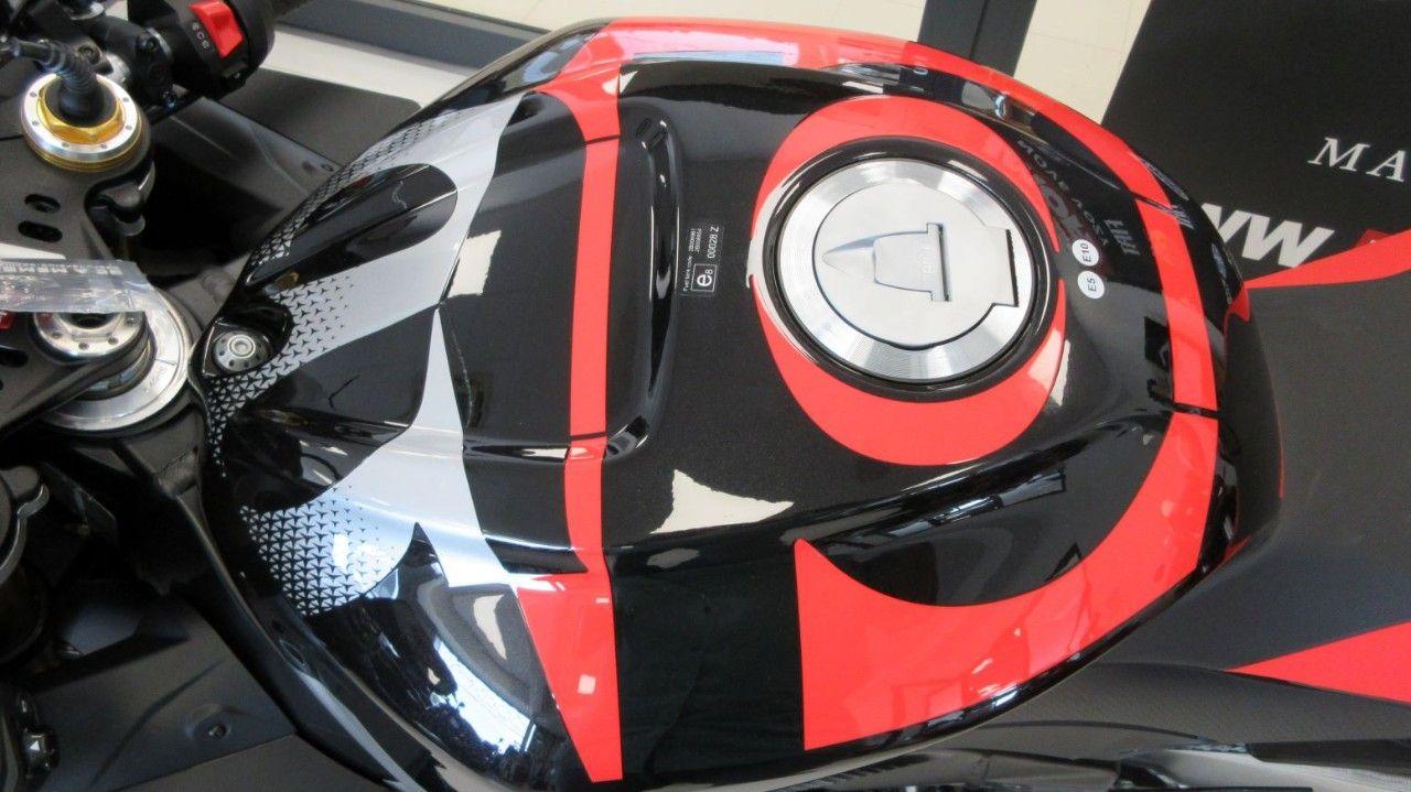 Aprilia RSV4 1100 FACTORY MY25