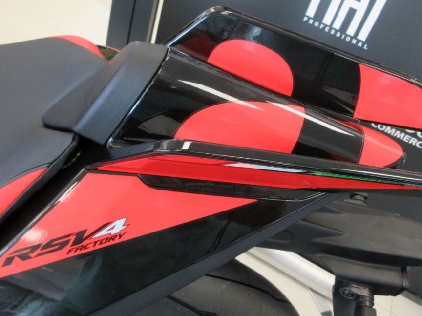 Aprilia RSV4 1100 FACTORY MY25