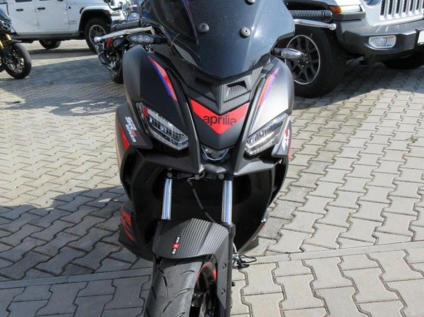 Aprilia SR GT 125 GP Replica e5