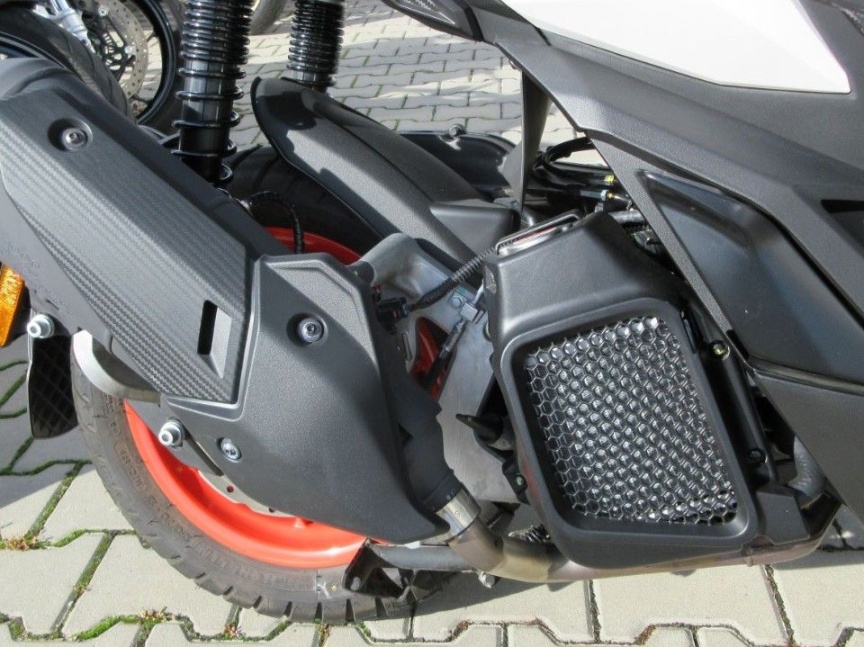 Aprilia SR GT 125 Sport E5