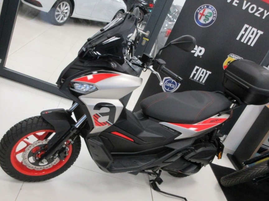 Aprilia SR GT 125 Sport E5